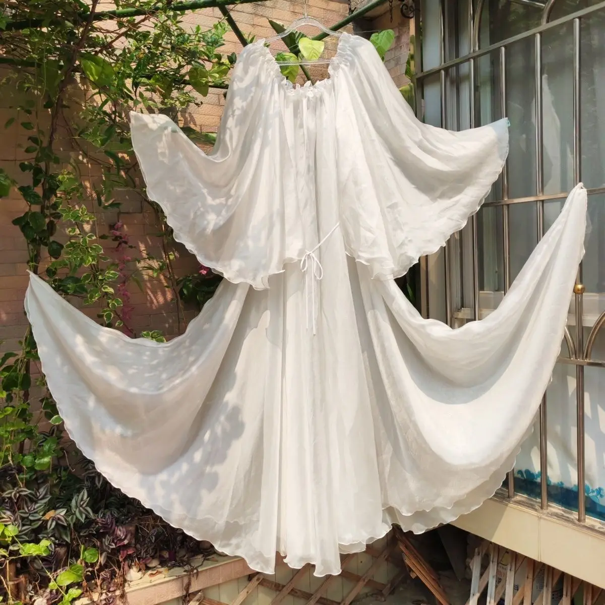 

Unisex White Mesh Satin Dress Maxi Dress Ruffles Mesh Voile Pullover Elegant Dresses
