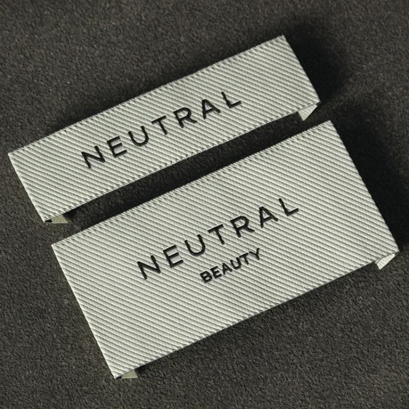 Customized clothing woven labels, high-grade twill clothes, trademarks, computer machines, high-density folded size labels