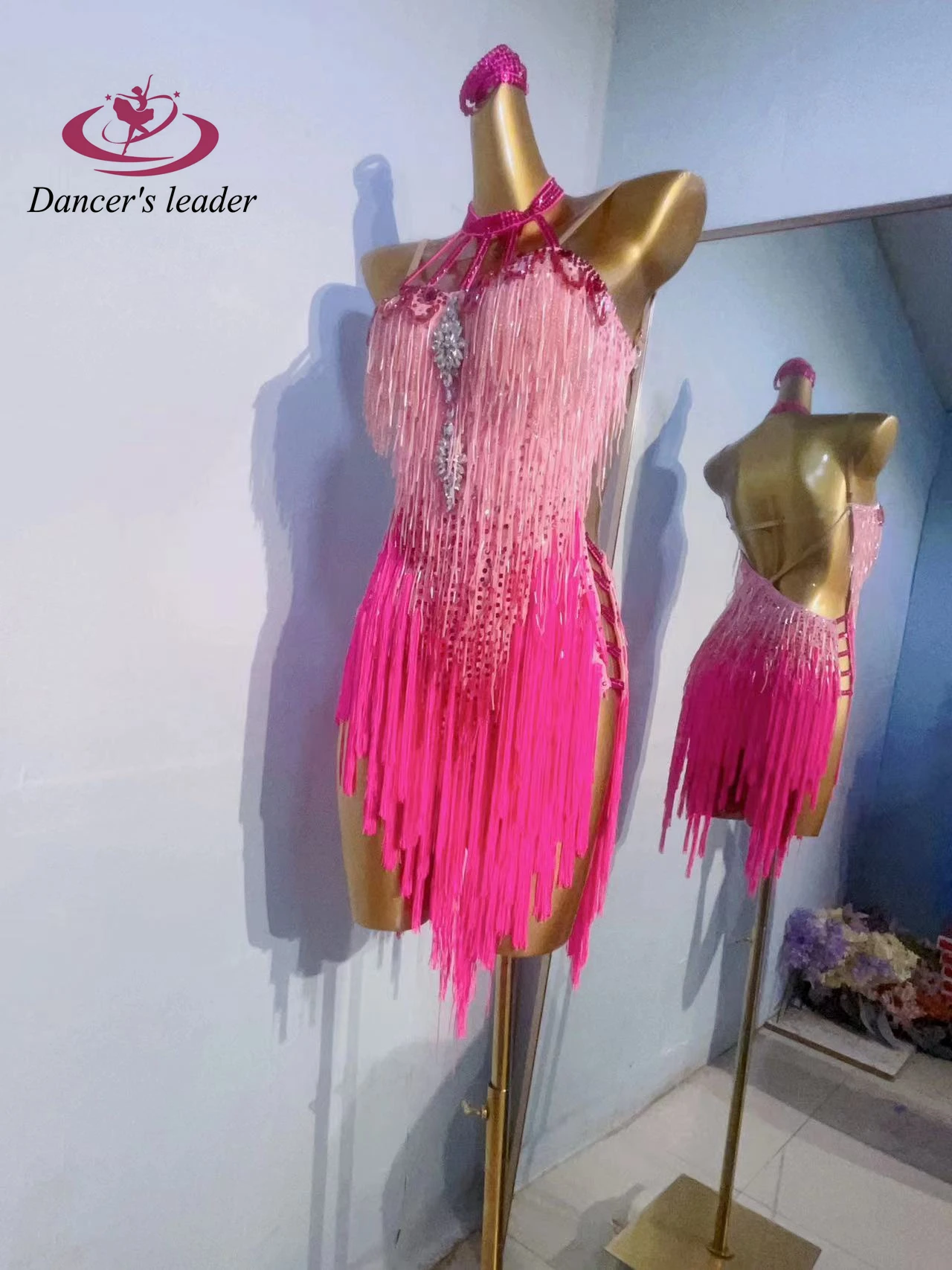 Palcoscenico di danza latina strass da donna di fascia alta personalizzato rosa nappa fiore abbigliamento americano Samba abbigliamento vestito