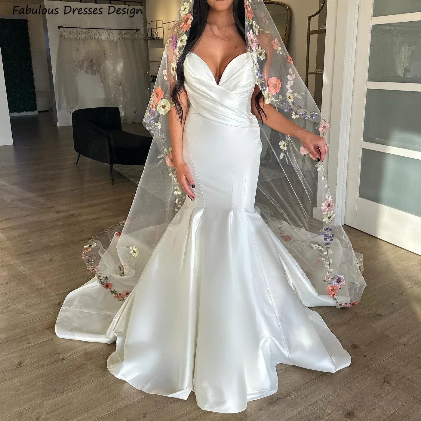 

Satin Beach Wedding Dresses Long Mermaid Pleat Sweep Train Sweetheart Bridal Dresses Strapless Backless Vestidos De Novia