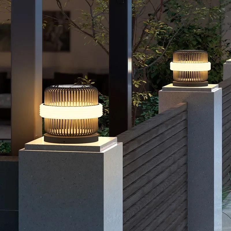 

GHJUYIOL Outdoor wall column head light, outdoor waterproof solar courtyard column light, villa door pillar light, circular door