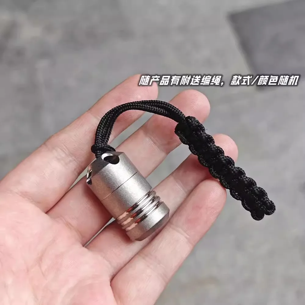 PEI ULTEM Bottiglia per pillole impermeabile in lega di titanio Mini portapillole portatile Magazzino sigillato Attrezzatura portatile per esterni con portachiavi