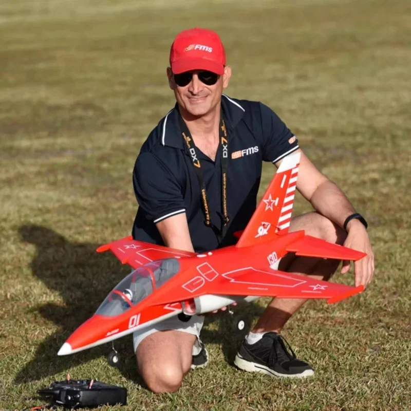 Fms 70 mm Yak-130 V2 Jacques verbesserte erweiterte Trainer-Simulation elektrische ferngesteuerte Schaumstoffflugzeuge Starrflügelflugzeugmodell