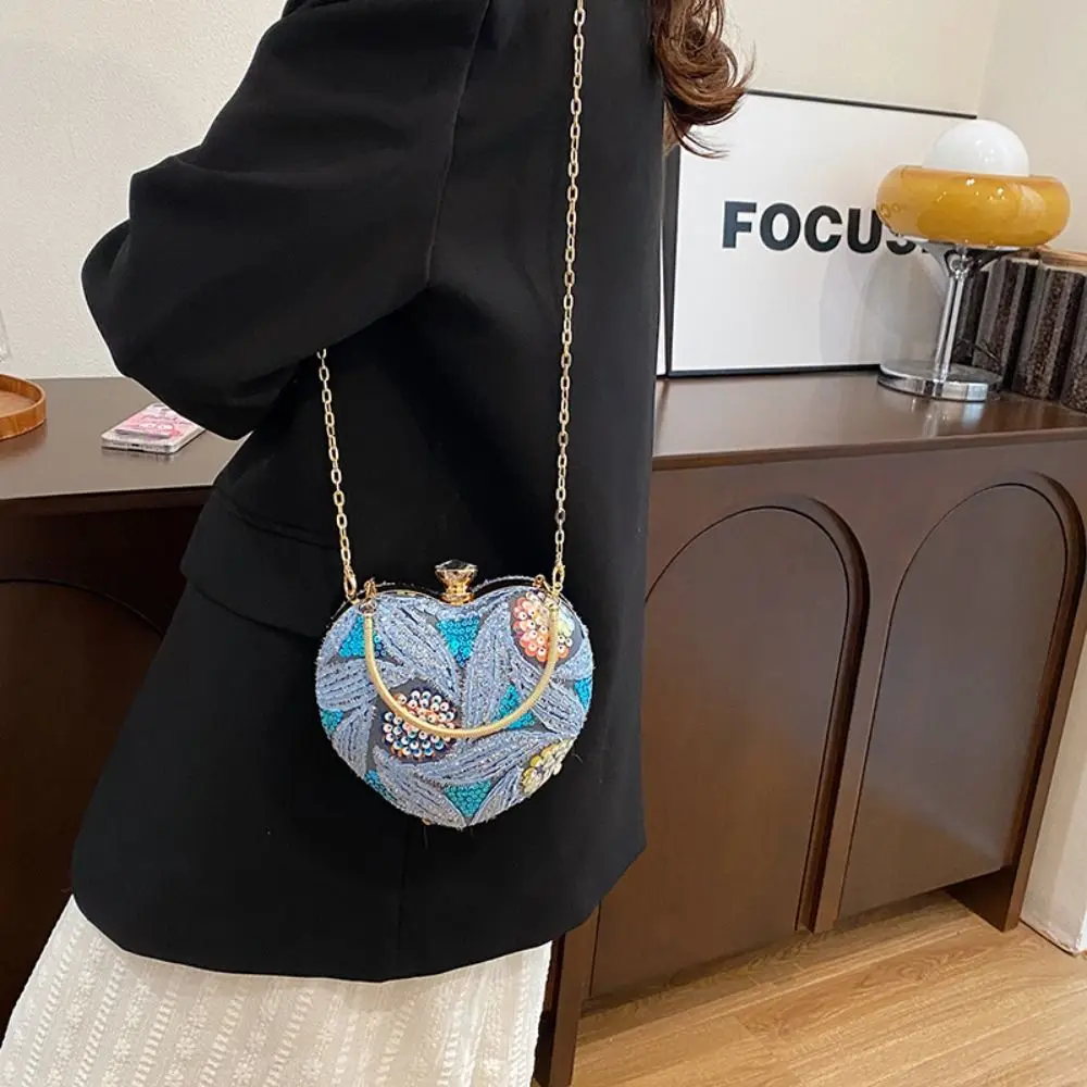 Glitter Sequin Evening Banquet Bag Elegant Large Capacity Heart Shape Handbag Embroidery Sweet Ladies Clutch Bag Girls view 2