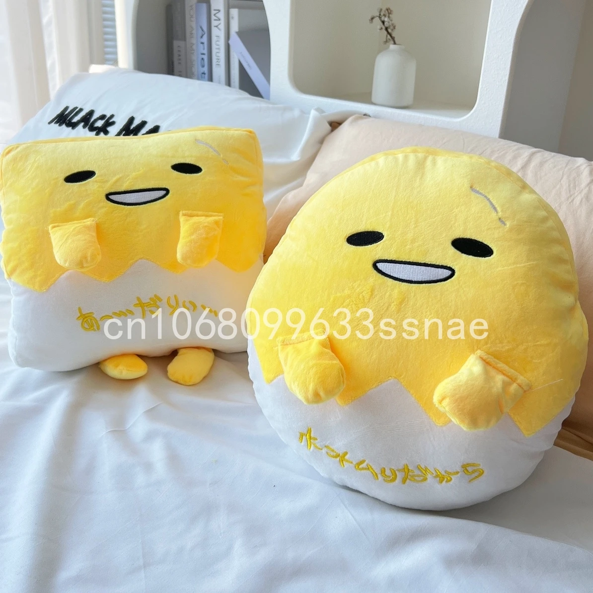 Gudetama Cushion Blanket Lovely Stuffed Anime Japanese Style Nap Cuddly Pillow Warm Hand Cushion Sofa Bedroom Home Decor Gifts