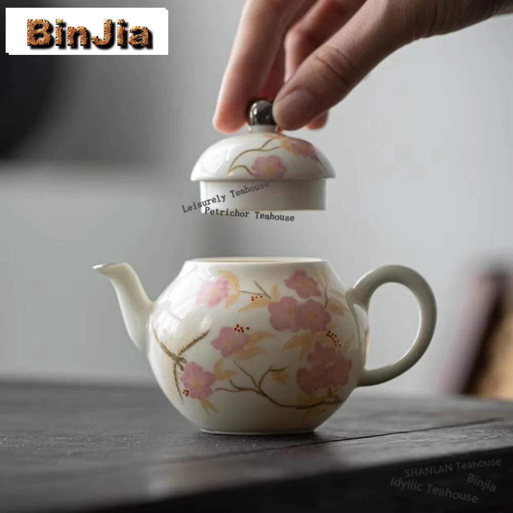 150ml Apricot White Glazed Teapot Retro Hand-painted Powder Pear Shaped Pot Household Tea Maker Kettle for Tea Accessories Gift