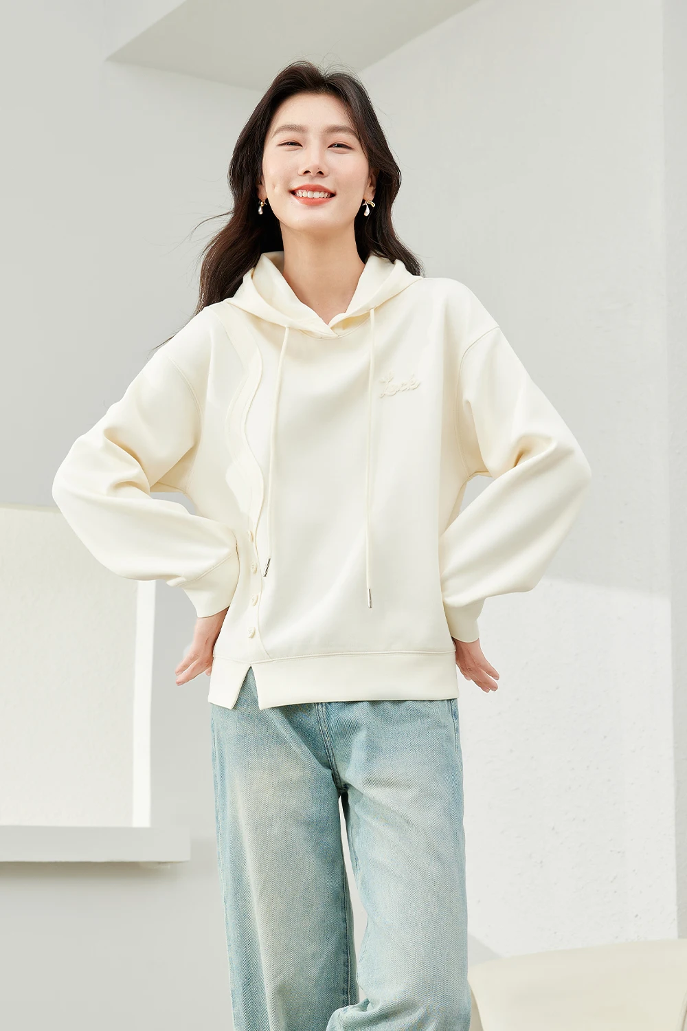 

VIMLY Women's Casual Sport Hooded Sweatshirt 2024 Winter Simple Sporty Pullover Versatile Streetwear Sweatshirts Office Tops