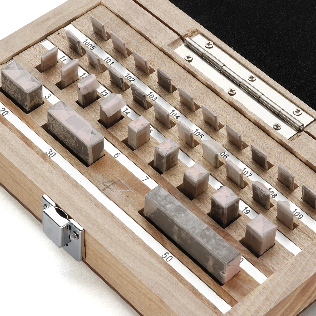 32pcs Block Gauge Set Steel Metric Woodworking Gage 0 Slip Inspection Block 1.005-50mm Caliper Tool for Inspection & Measurement