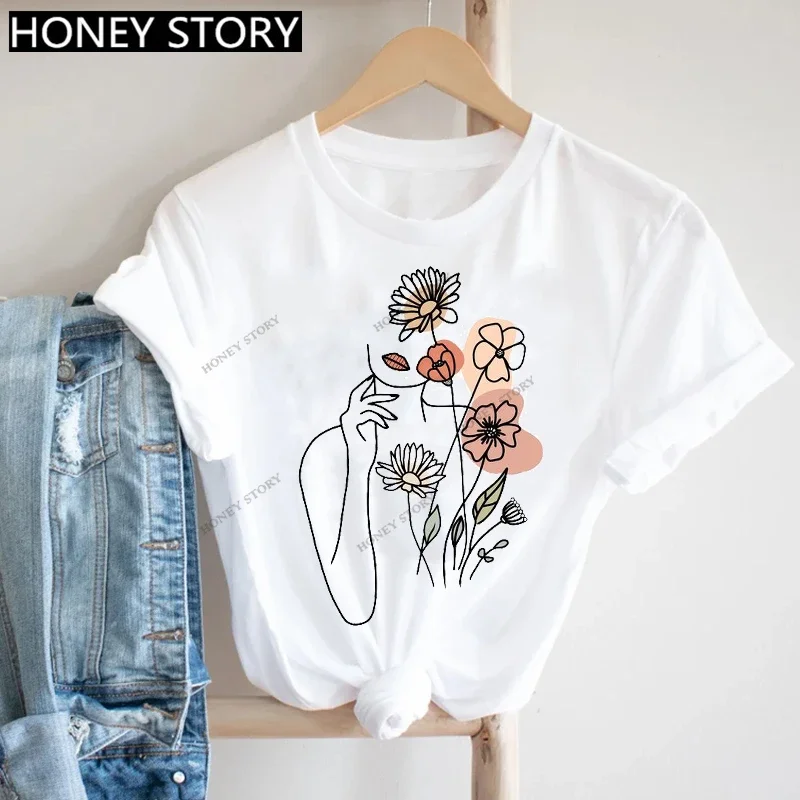 

Abstract Flower Printed White T-shirt for Women Artistic Short-Sleeved Street Style Europe & US Trendy Fashion Summer polyester