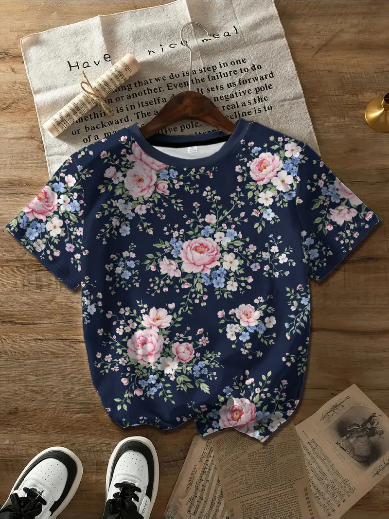 2026 Women Peony Floral Print T-Shirt, Vintage Elegant Flower Graphic Tee, Breathable Quick Dry Top, Casual Vacation Daily Wear