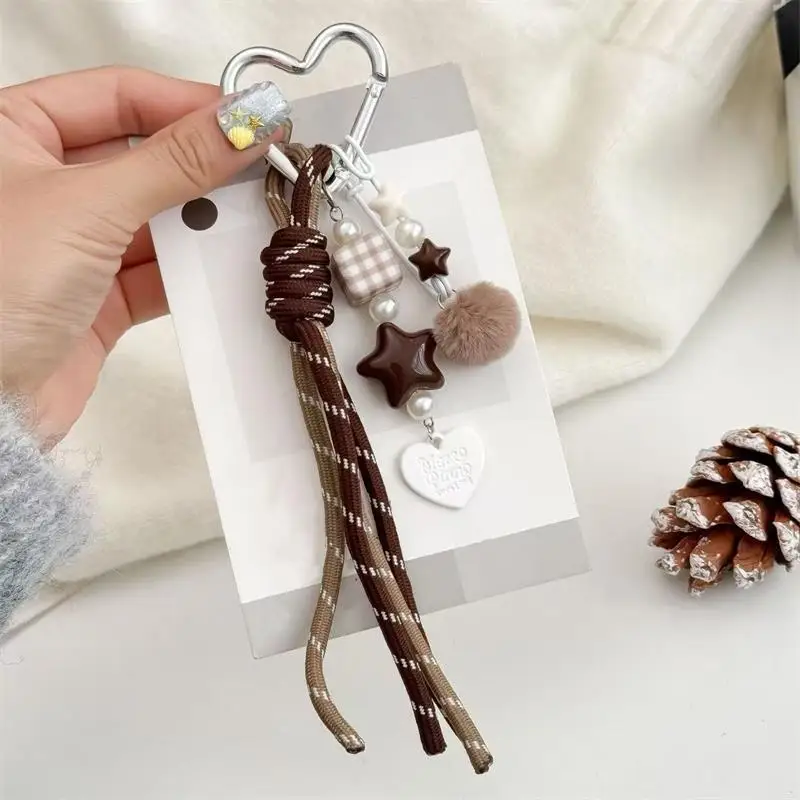 Niedlicher geflochtener Seil-Schlüsselanhänger mit Perlen und flauschigem Ball, Rucksack-Charm, Handykette, Taschenanhänger, Mädchen-DIY-Liebesschnalle, Schlüsselring, Geschenk