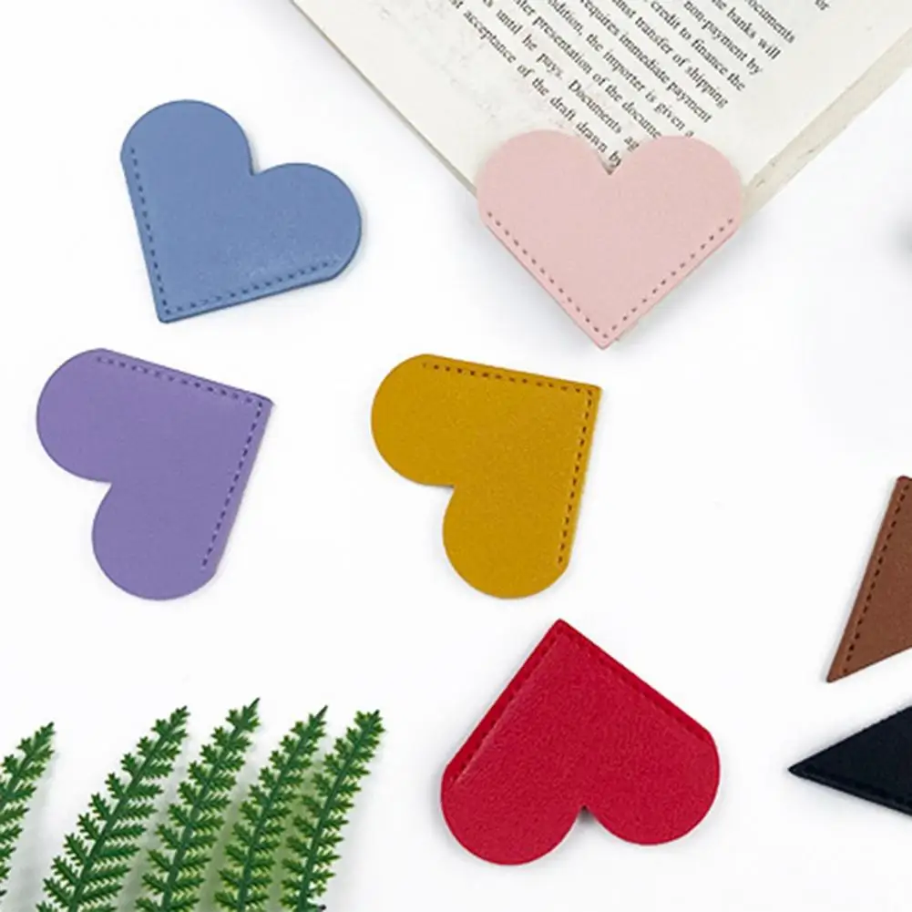 2Pcs Simple Heart Shape Bookmarks Handmade Artificial Leather Label Notepad Label Book Reading Bookmarks Student Supplies