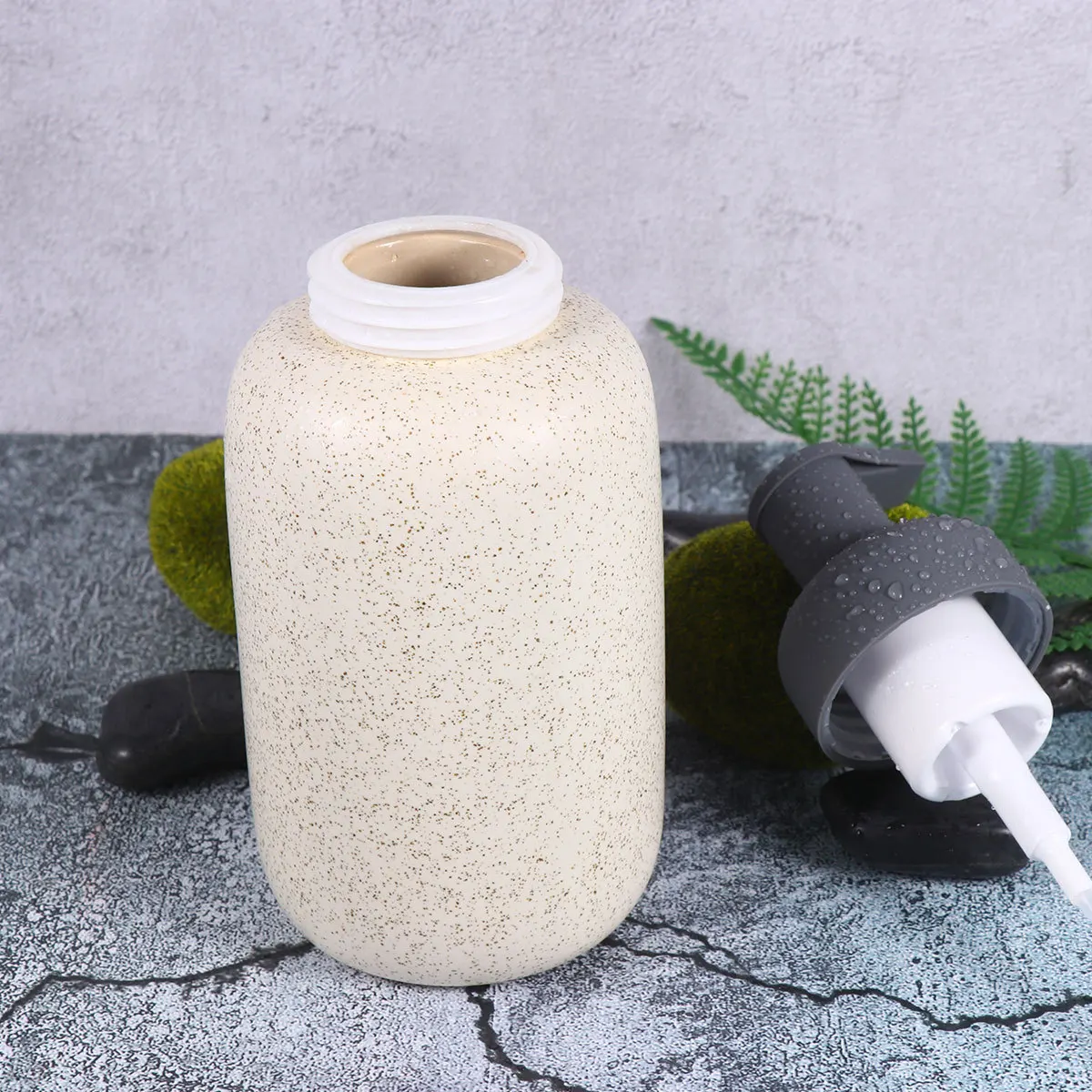 

Ceramics Sub Bottle White Straight Tube Lightweight Empty Holder for Emulsion Lotion Shampoo Cosmetics