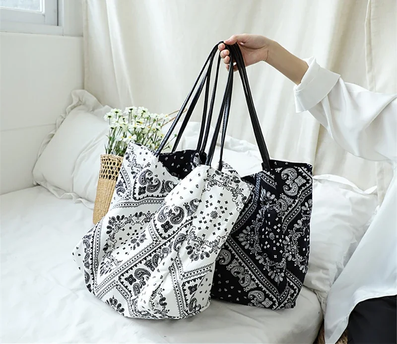 Over Large Paisley Printing Beach Tote Bag Female Teenager Casual Boho Chic Bohemian Gypsy Hippie Fashion Big Capacity Handbag