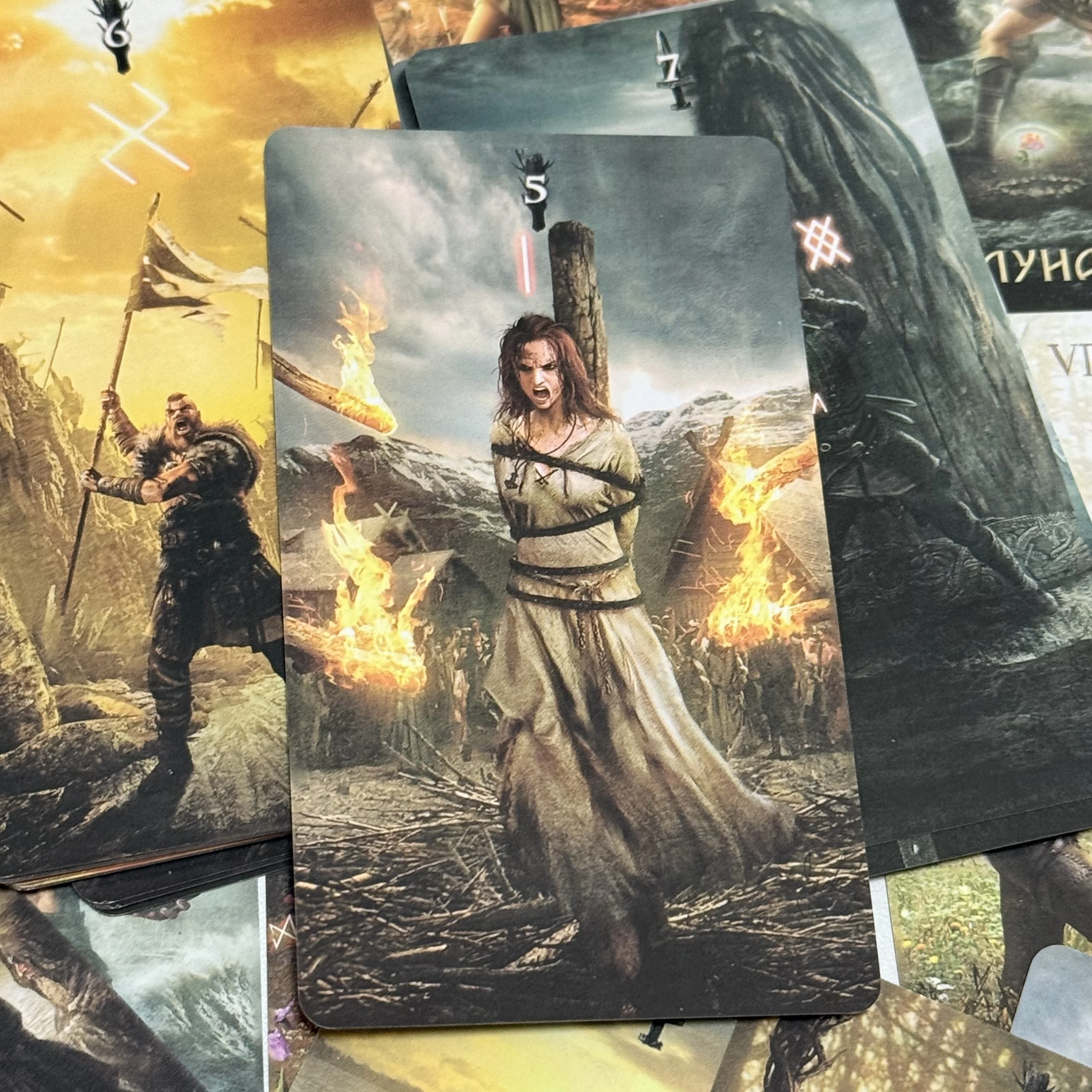 Runische Tarotkarten Russische Version 80 Karten Brettspiel – Detail 6