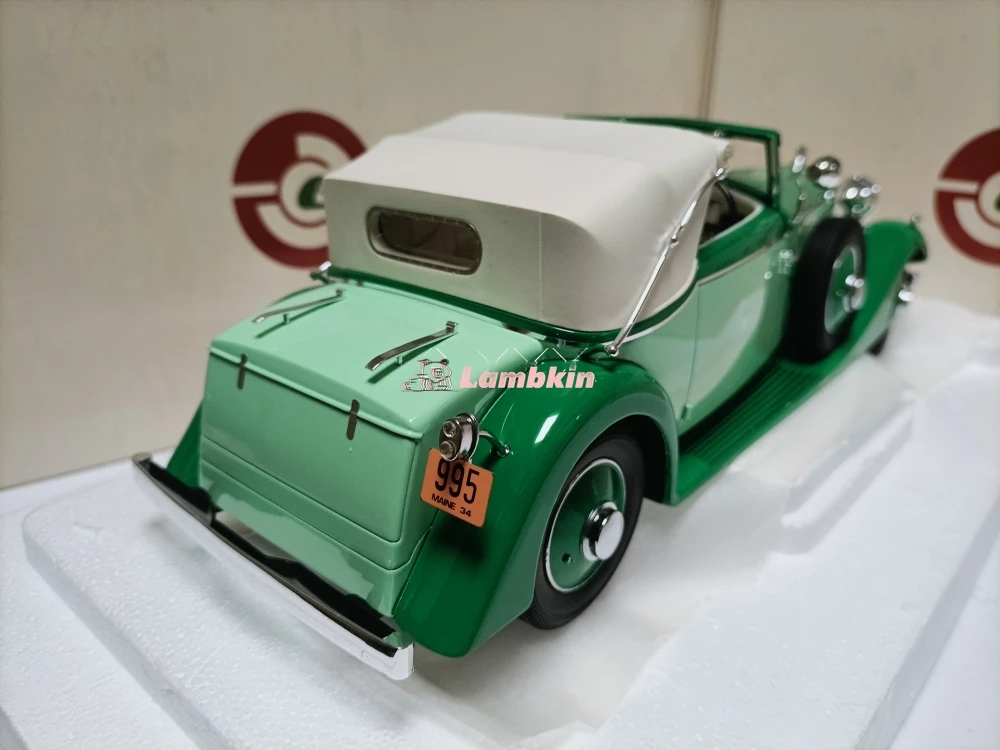 Esval 1:18 For Hispano Suiza J12 Green Convertible Vintage Sports Car Model Classic Old Cars Miniature Car Model