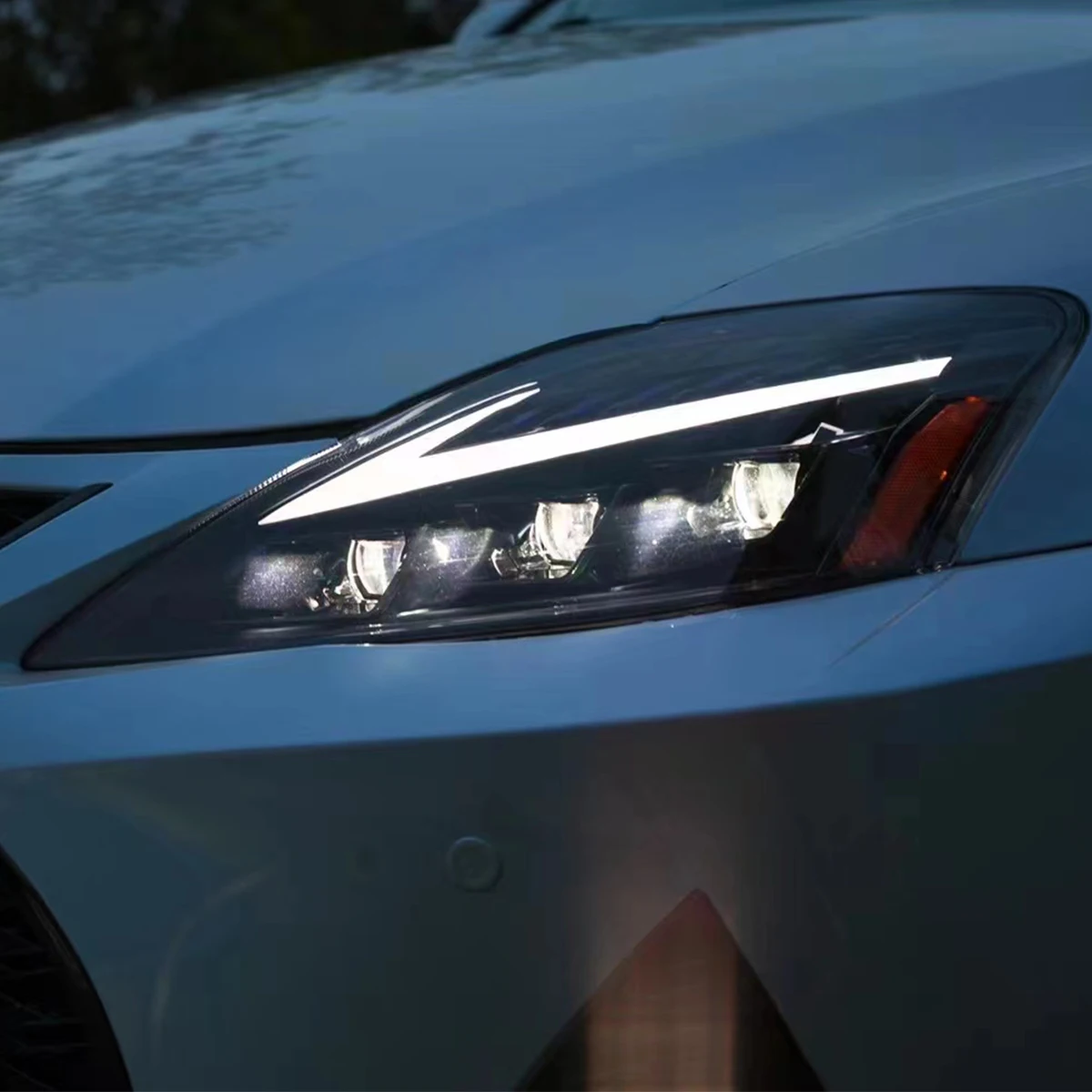 

Suitable for Lexus IS 2006-2012 Headlight Headlamp New Plug and Play 3 Lens LED Head Light Lamp Daily Running Light