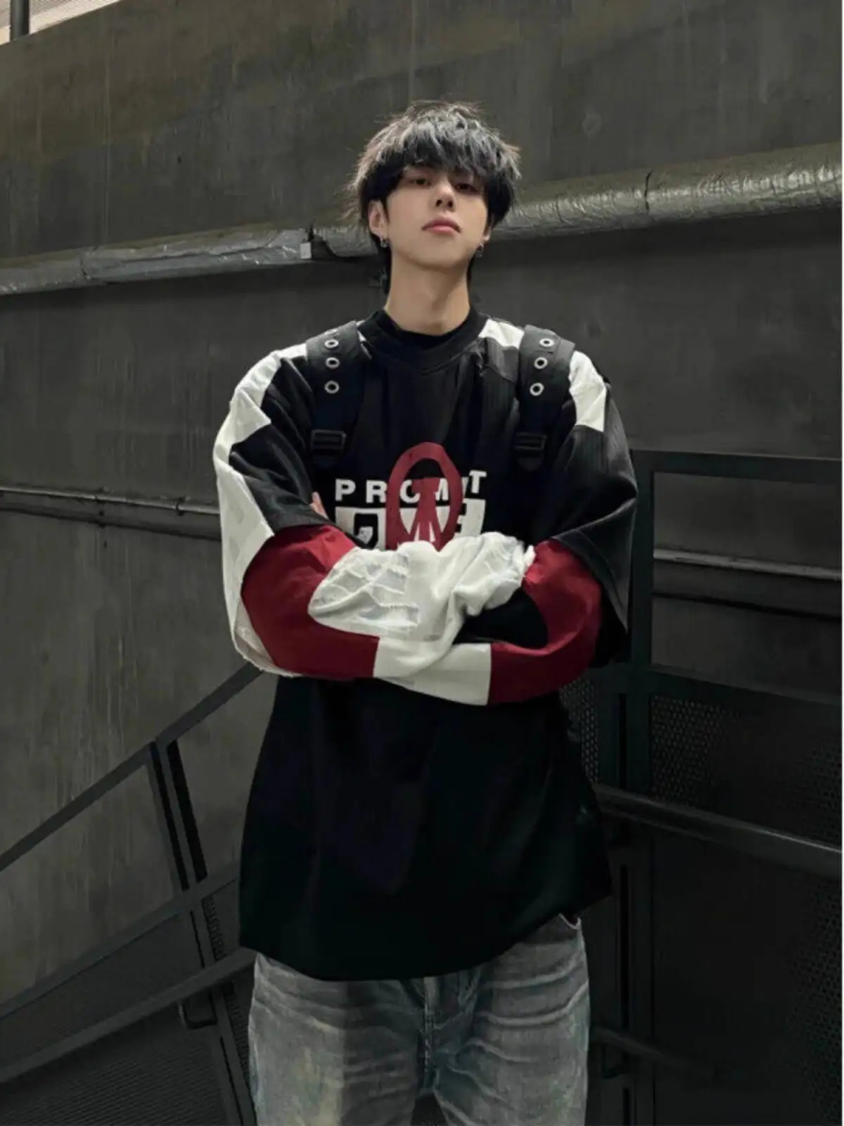 

Unisex Sweatshirt Fake Two Piece Contrast Color Sports Jersey Man Women Retro Cleanfit Textured Loose Long Sleeve Inner Sweater