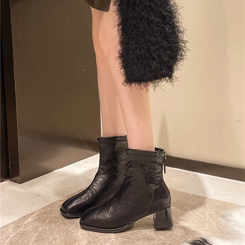 

2025 New Fashion Square Toe Women's Ankle Boots Fashion Block Heel Slim Booties Fall Winter Soft Leather Women's Shoes