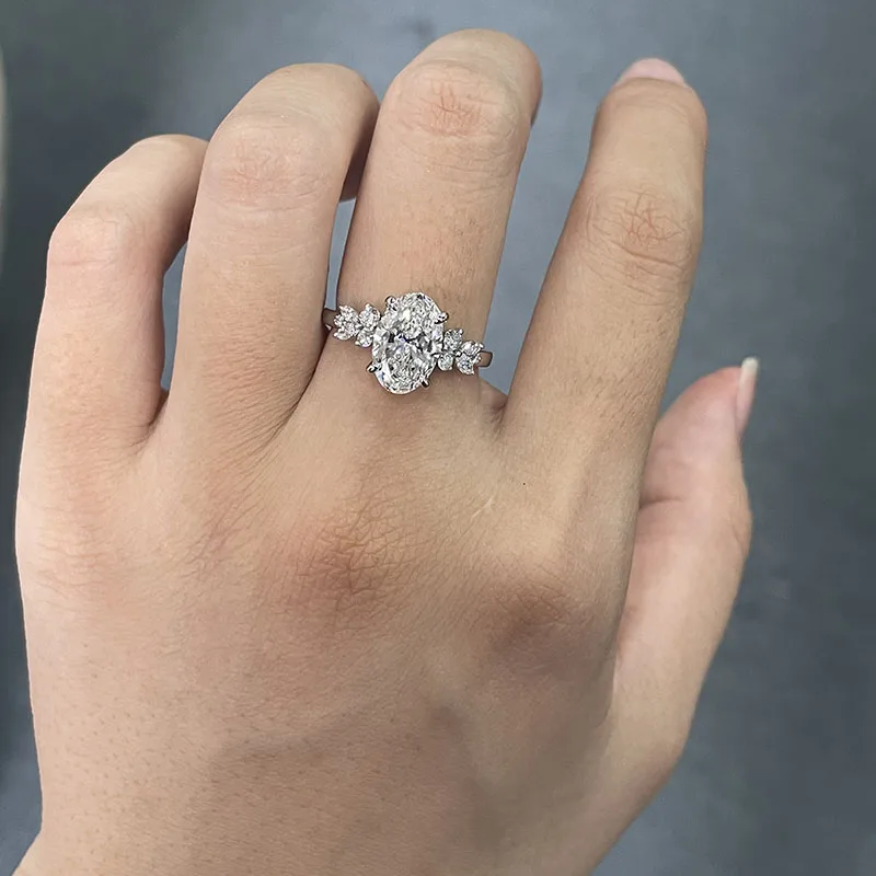 Hochwertiger Luxus-Verlobungsring mit ovalem Schliff, 3 Karat Labor-Diamant, IGI-zertifiziert, DEF VS VVS, massives 950er Platin, edles Brautschmuckstück – Detail 5