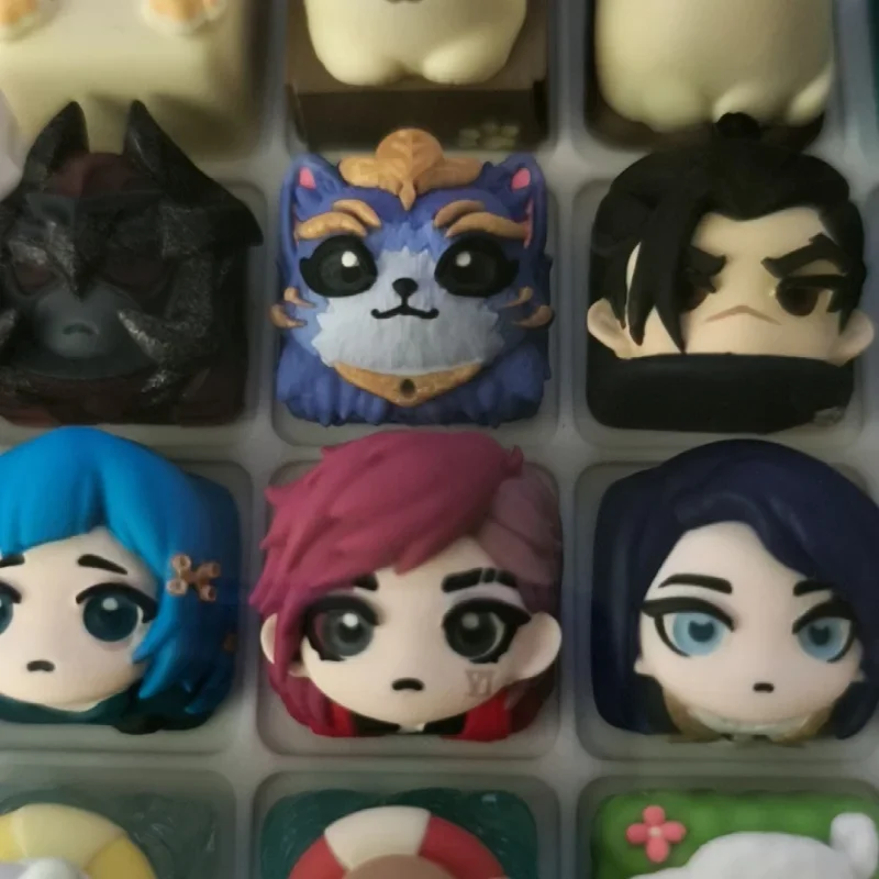 13 modelli Riftbound Arcane Series Jinx Caitlyn Copritasti personalizzati in resina Art Anime Ekko Copritasti per tastiera meccanica da gioco Regalo