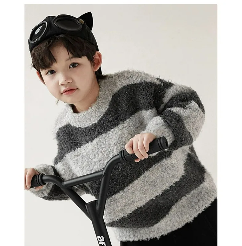 

Boys' Knitted Sweaters for Winter Thickened Sweaters Plus Velvet Warm Round Neck Bottoming Shirt for Children's Clothing