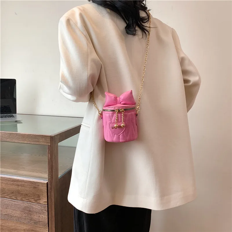 

Korean version of the niche design fashion small bag female 2025 new small fragrant wind diamond chain bag mini bags