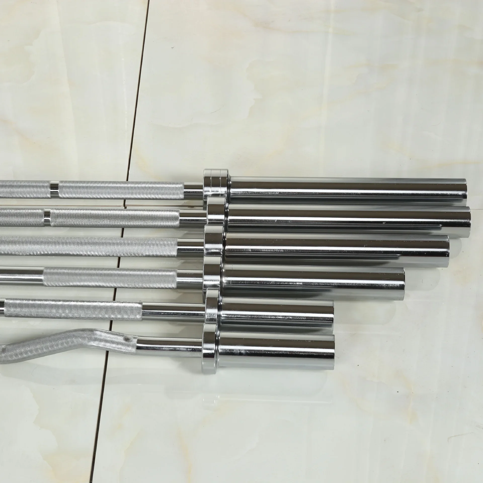 

Стальная прямая и изогнутая штанга 1.2-1.8 м, 6.5-11.5 кг, международный стандарт, для спортзалов, фитнеса и тренировок