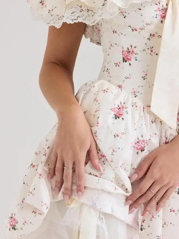 Dulce estampado Dr One oulder cintura elástica Slim Fit Puffy ort falda europea Sle Primavera Verano otoño Svel