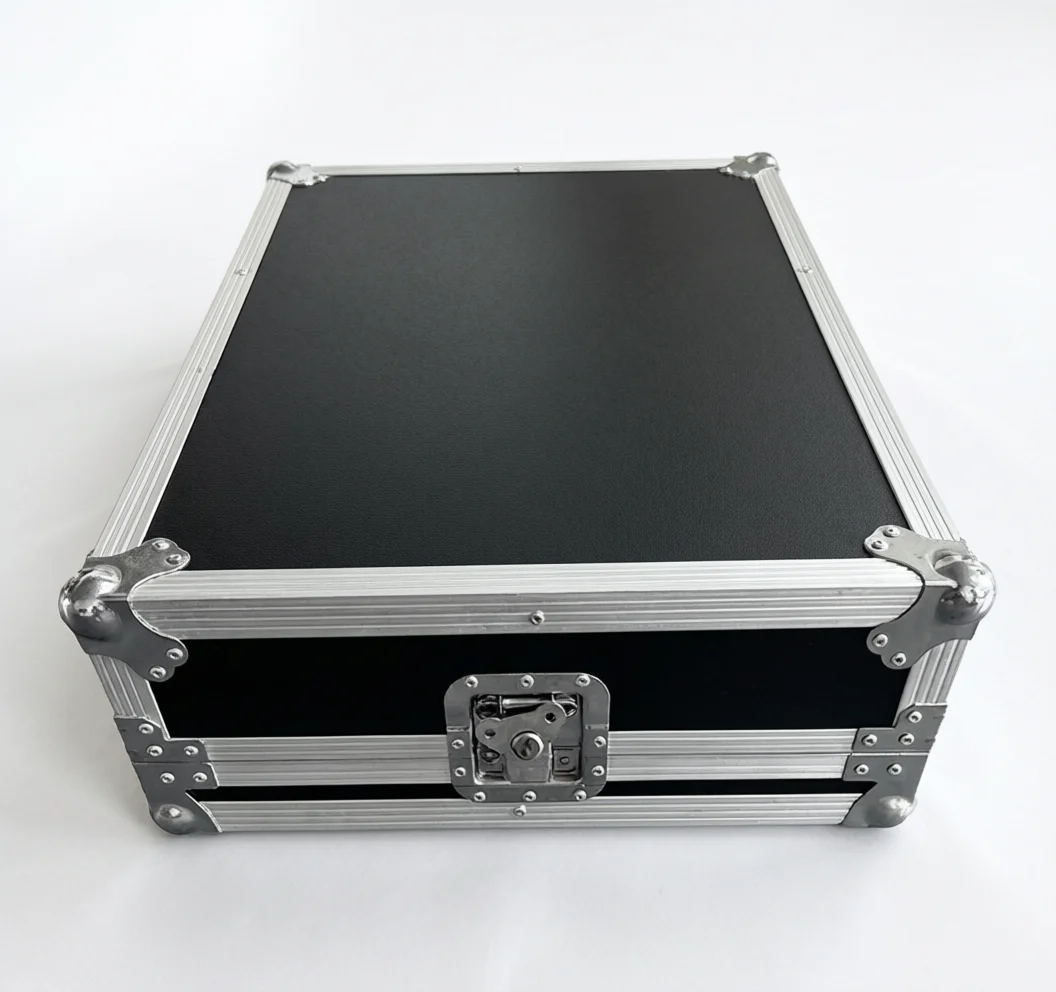 High Quality 1024 Console Case, Aviation Style, with Fresnel Lights, Portable and Durable Storage Solution