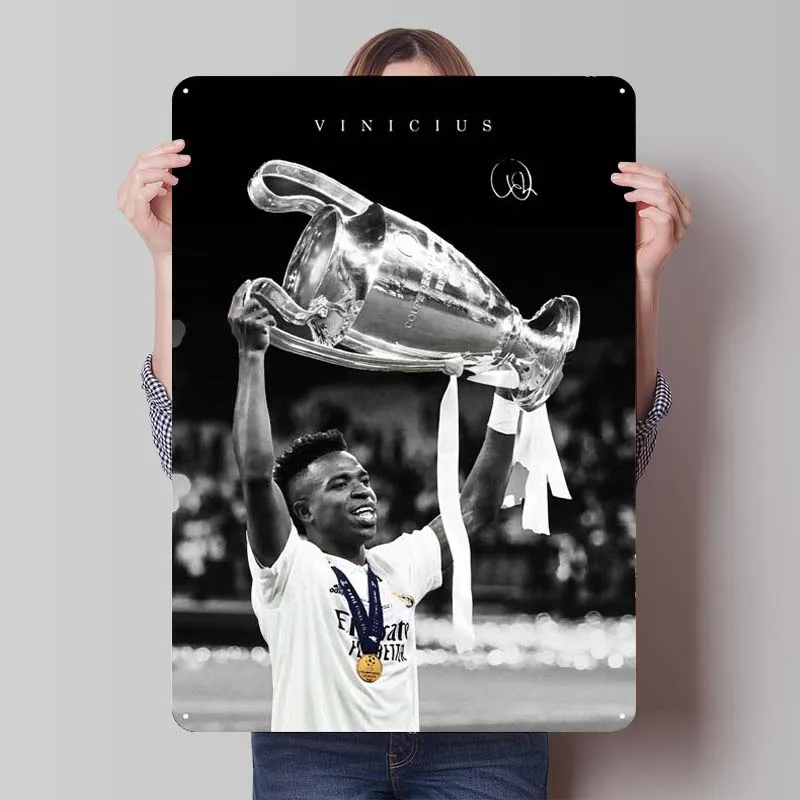 Vinicius Football Metal Sign Sports Poster Decoration Wall Decor Living Room Retro Tinplate Sign for Wall Art Decoration Home