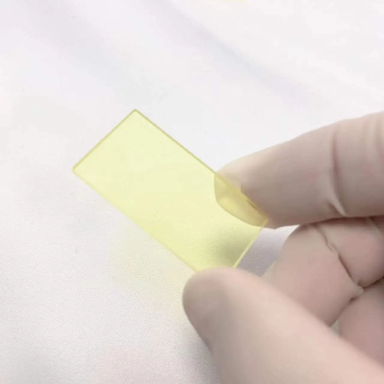 10 Chiếc Tổng Kích Thước 42X22X2Mm 450nm UV Cut Nhìn Thấy Được Và IR Dài Bandpass JB450 Vàng quang Học Màu Sắc Kính Cường Lực