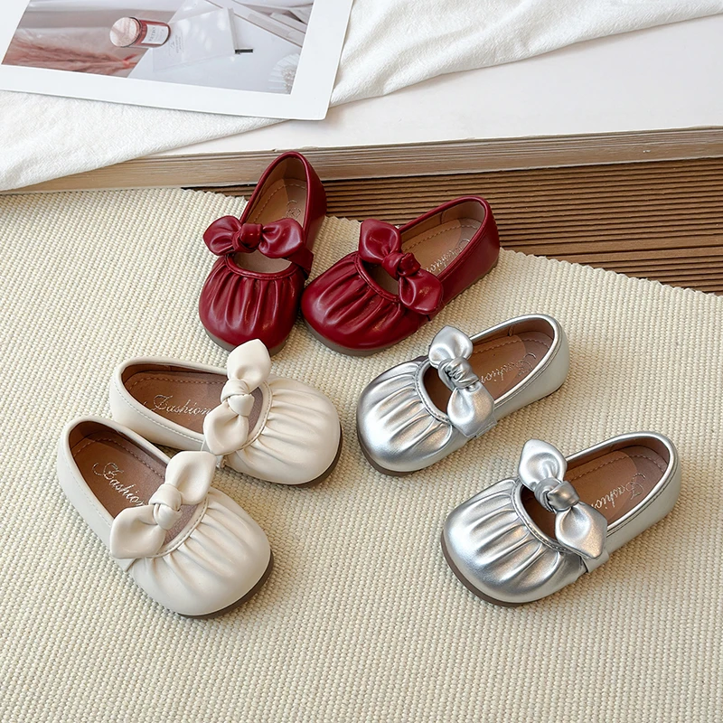 

2026 Spring Autumn Little Girls Leather Shoes Princess Fashion Kids Causal Shoes Bow Pleated Lace Children Wedding Party Flat