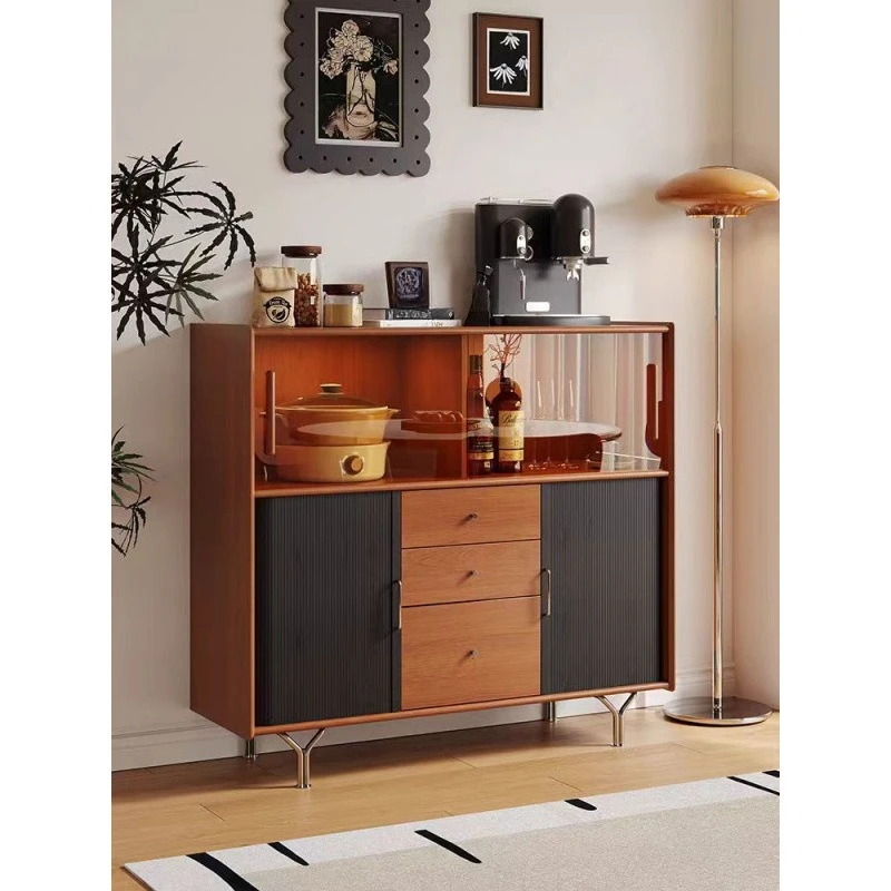 Nieuwe middeleeuwse massief houten eetkamerkasten, kleine appartementkasten, keukenverandakluisjes, theekasten, volledig geïnstalleerd