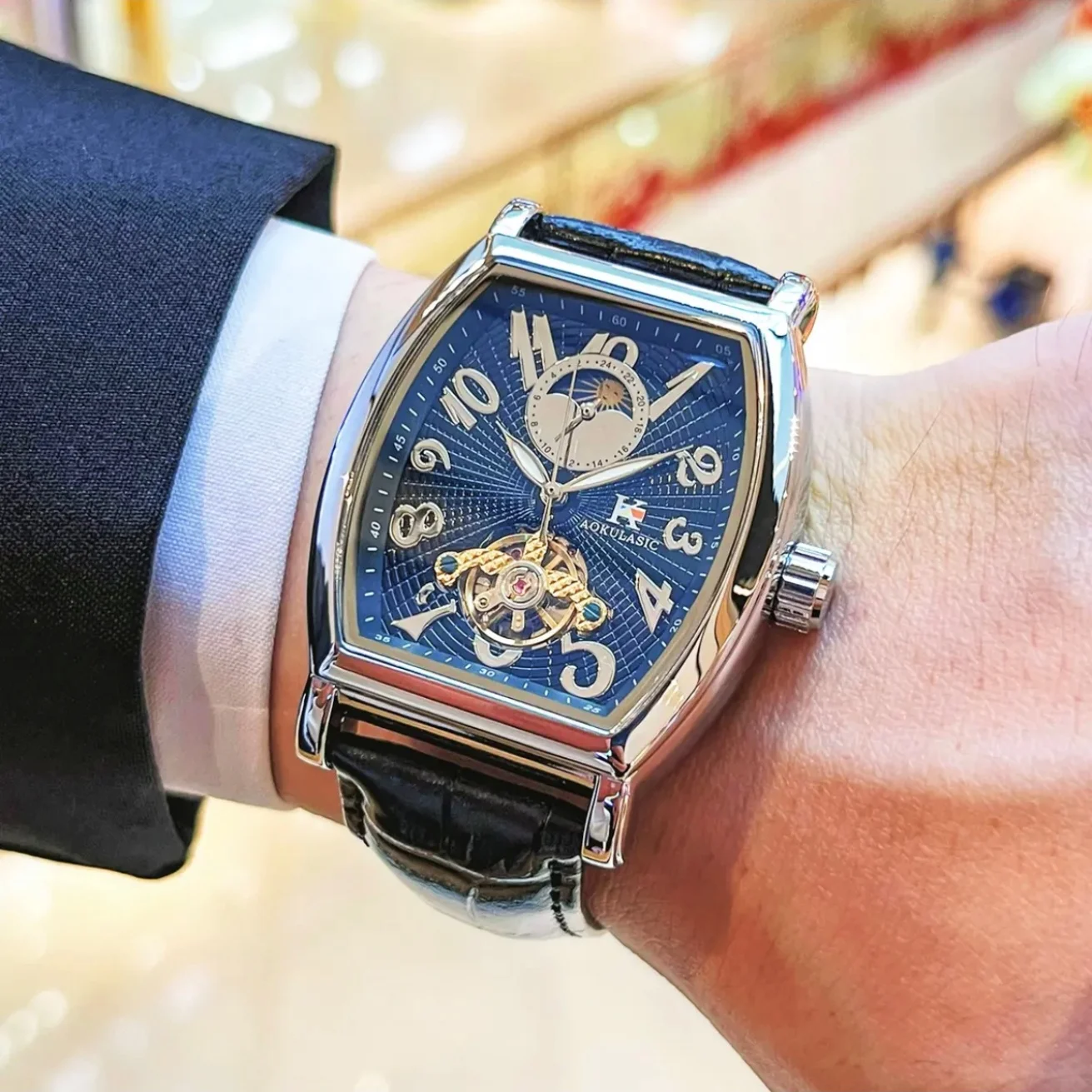 European and American Style Fully Automatic Mechanical Watch for Men, Hollow Design, Fashionable Business Casual Versatile Trendy Men's Wristwatch, Barrel-Shaped Tourbillon Men's Watch, Trendy Versatile High-End Men's Watch, Cross-Border Hot-Selling Gift Choice, High Cost-Performance Durable and Precise Mechanical Watch