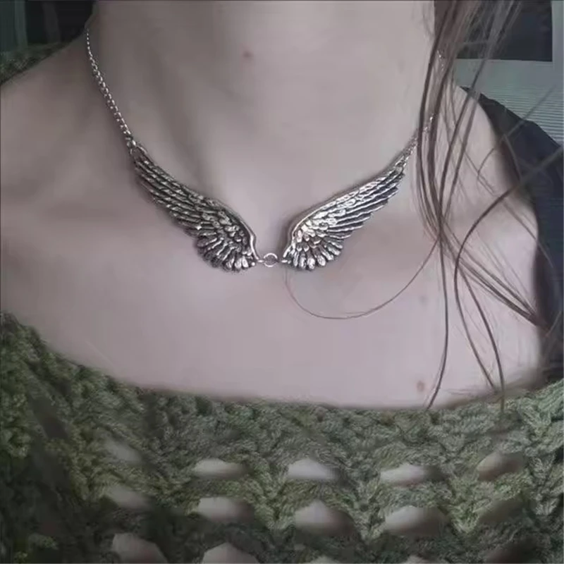Y2K Engelsflügel-Feder-Choker-Halskette Silber Statement-Engelsflügel-Anhänger-Kette Schmuck für Frauen Hochzeit Party Tribal Geschenke