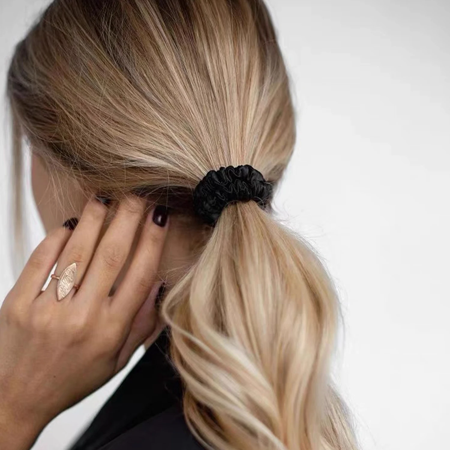 Thumbnail 2 - #22 Latest Ponytail Holders Price Drops