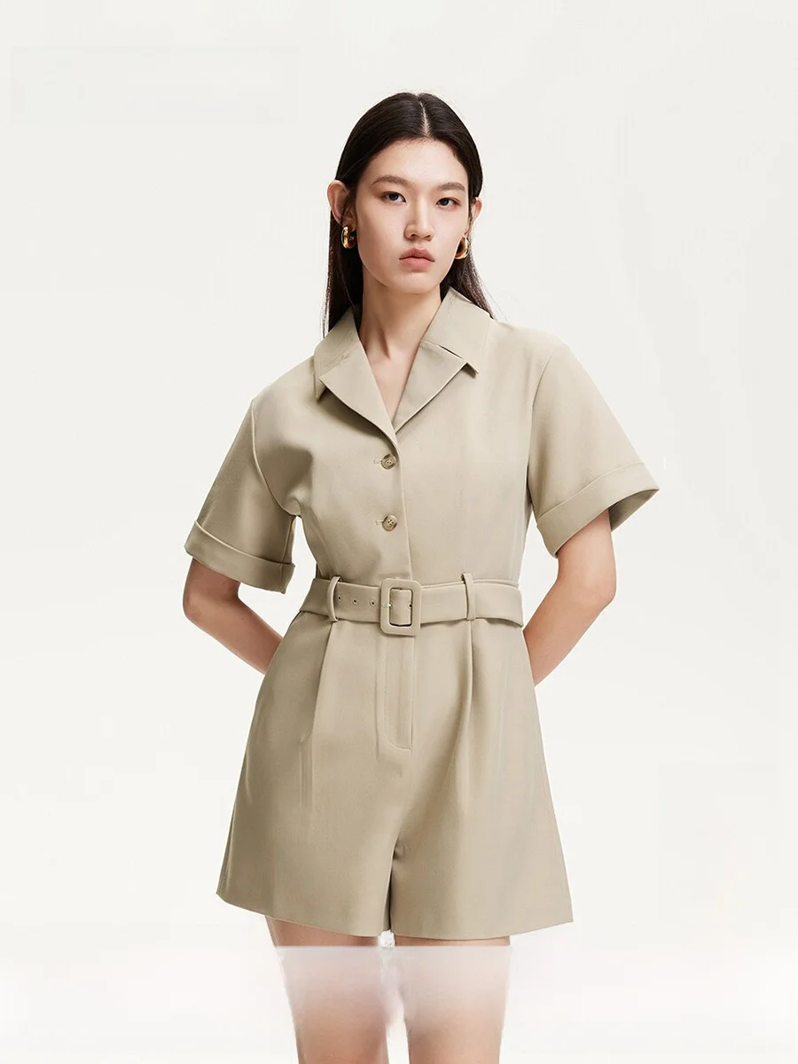 

Женские повседневные комбинезоны на весну-лето: новые модели с воротником-стойкой, поясом, короткими брюками и широкими штанинами с высокой талией