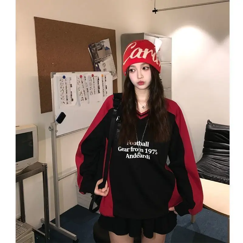 Korean Personalized Retro Sports V Neck Sweatshirt Women Early Autumn Y2K Contrasting Color Pullover Long Sleeved Couple Tops