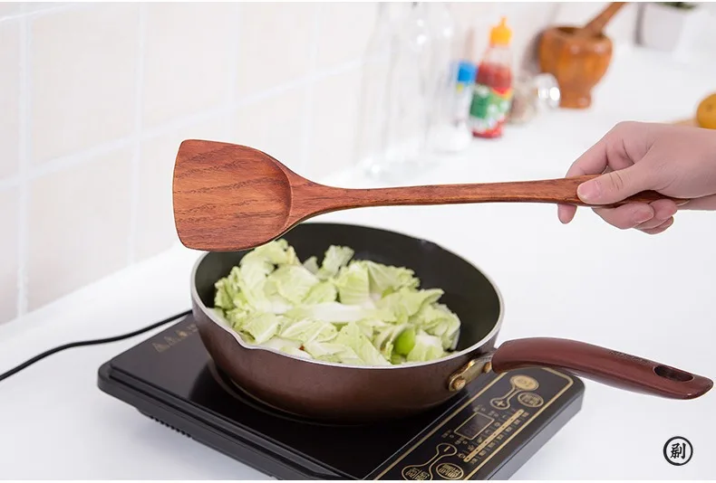 1PC Wooden Spatula for Non-Stick Pan – Anti-Scalding Kitchen Utensil, Special Wood Turner for Home Cooking Use