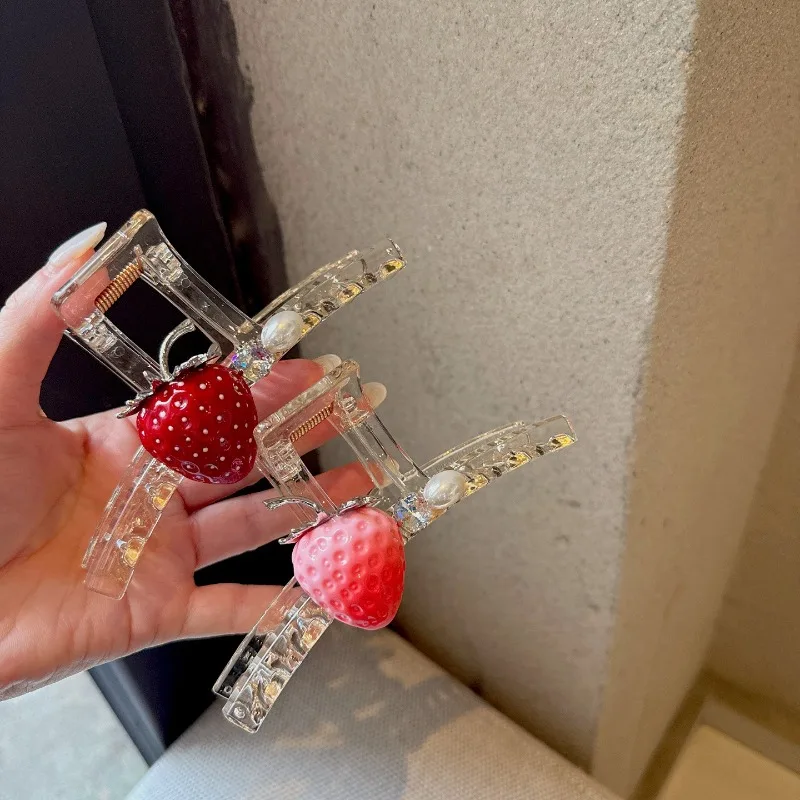 

Cute Strawberry Pearl Hair Claw Clips for Women, Transparent Acrylic Hair Clamps, Sweet Fruit Accessories for Girls Daily Wear