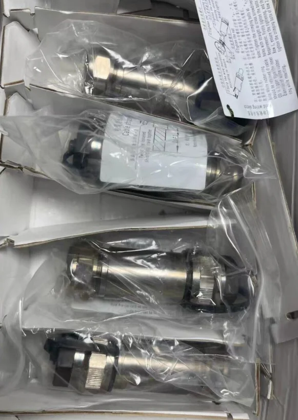 

Plug CT48-2T,Communication and rail transit connectors,2-core power plug (male),Used to transmit -48V DC power supply