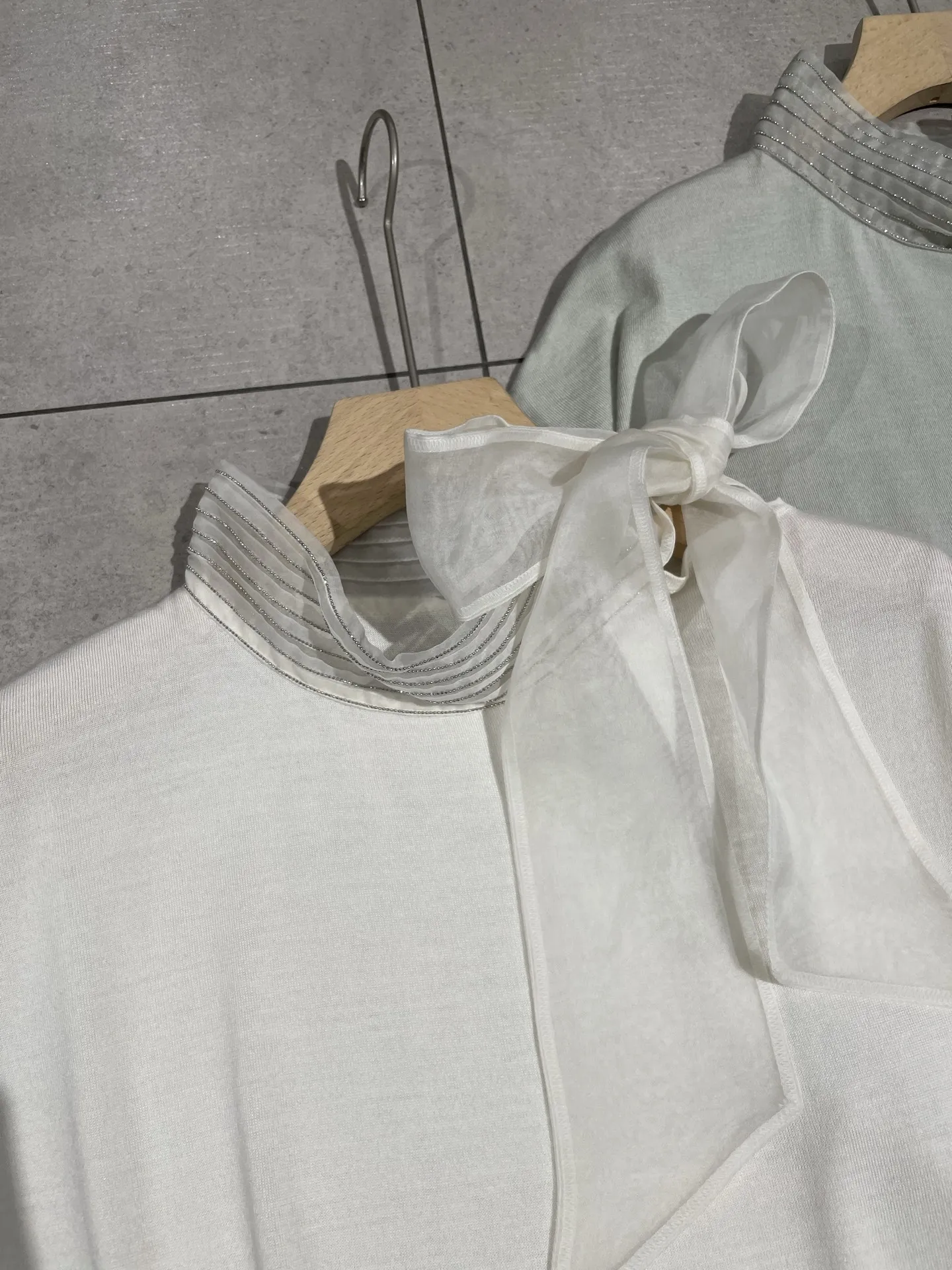 Blusa Feminina de Tricô Transp - Silk Tie Striped avaliação e preço