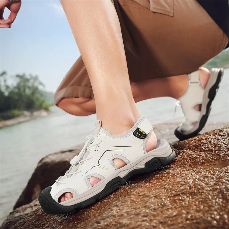 

Мужские пляжные летние сандалии. Удобные и качественные, в повседневном стиле. Для прогулок или активного отдыха. Размеры 38-46. Хит продаж, качественная обувь.