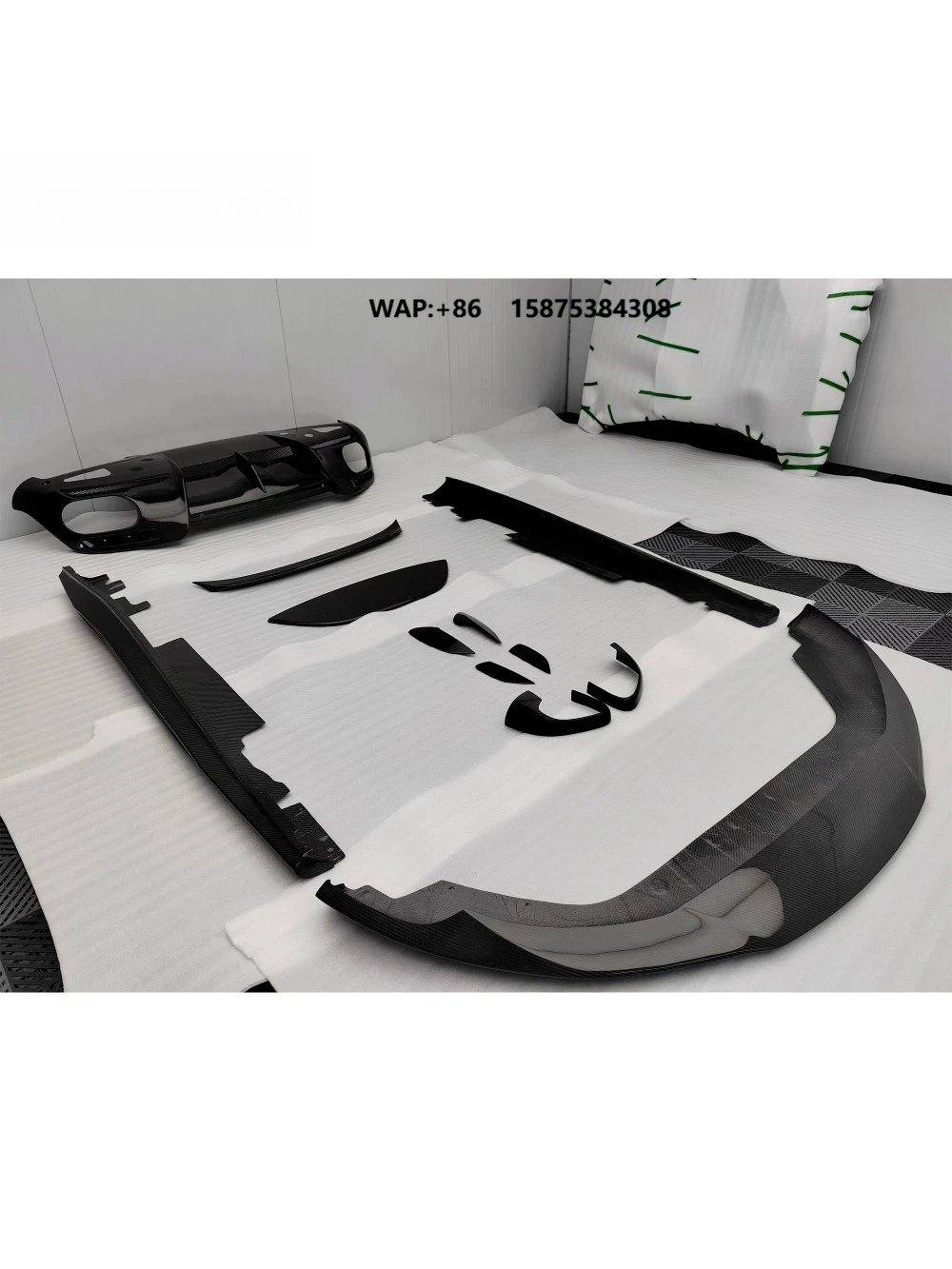 Novidade Novit Style: Kit de Carroceria em Fibra de Carbono Seca com Lip Dianteiro, Difusor Traseiro e Spoiler para Kit Roma