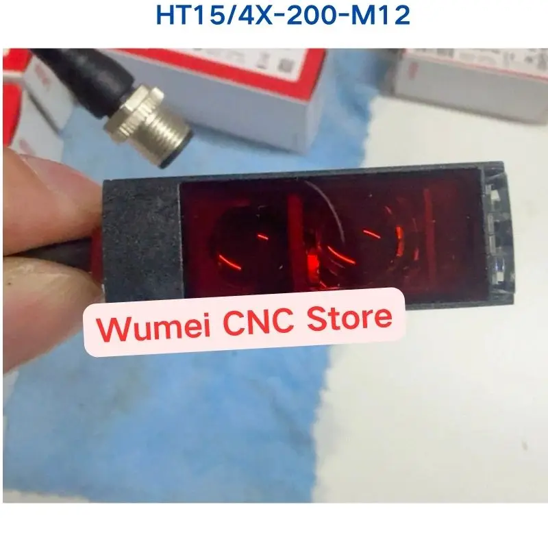 Brand New Original photoelectric sensor HT15/4X-200-M12 50134349 1 piece