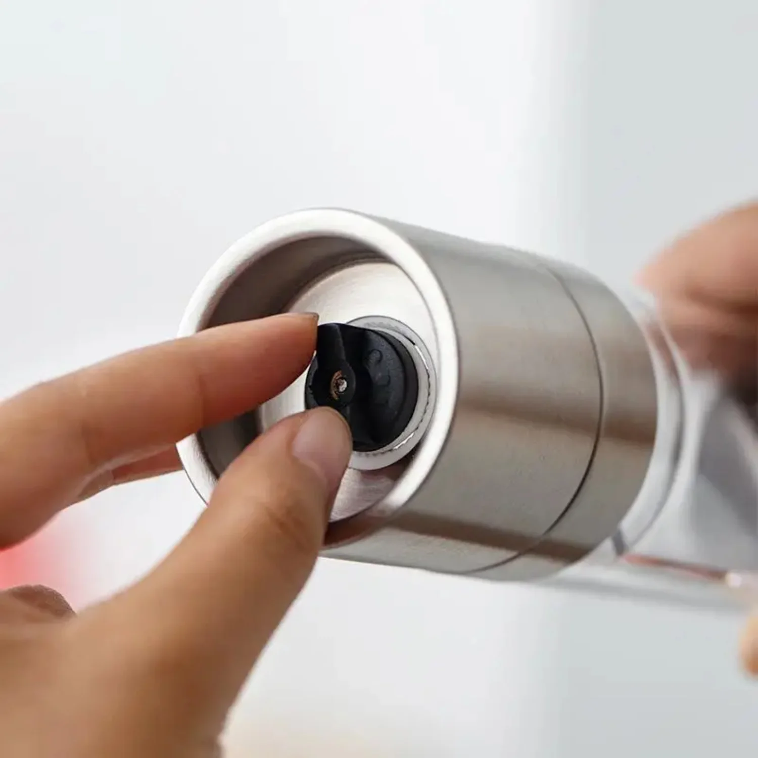 2-In-1 스테인레스 스틸 소금 및 후추 분쇄기 밀 - 허브, 향신료 및 페페를 위한 조정 가능한 듀얼 헤드 주방 분쇄 장치