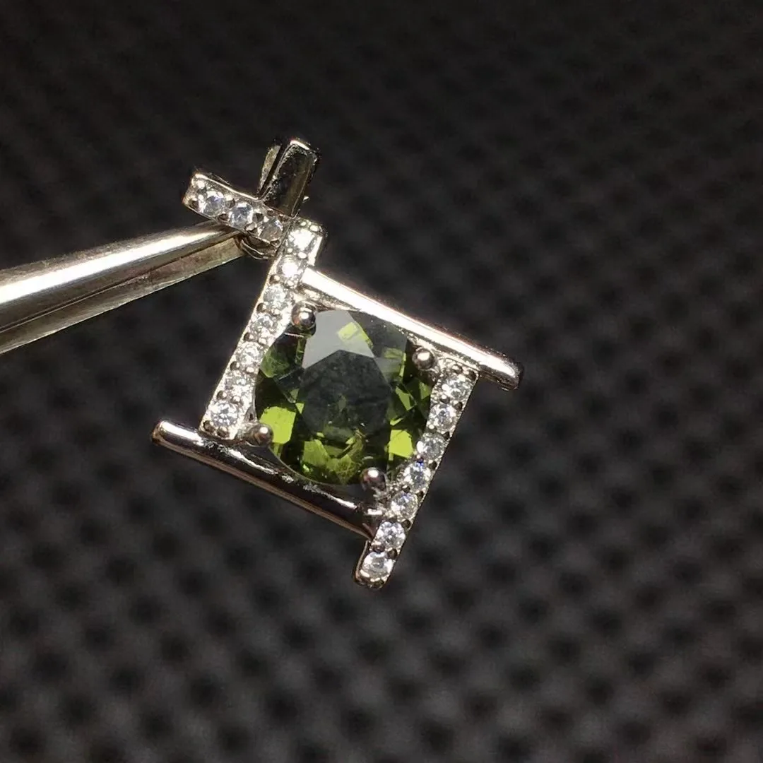 

Unit One Piece 925 Silver Buckle With 7mm Elegant Hot Selling Natural Moldavite Crystal Healing Designed Pendant