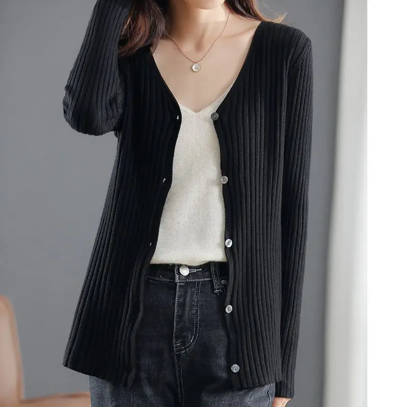 Autumn Winter Women\'s Clothing V-Neck Solid Color Button Long Sleeve Cardigan Sweater Knitted Coats Screw Thread All-match Tops