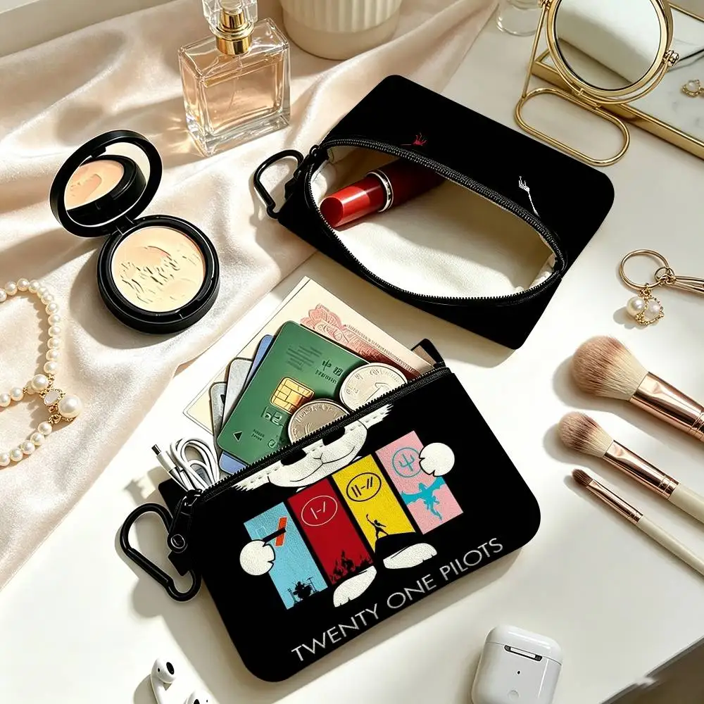 Popular T-Twenty One Pilots Band   Cloth Coin Purse With Carabiner Hook Portable Key Card Wallet Small Zipper Storage Pouch